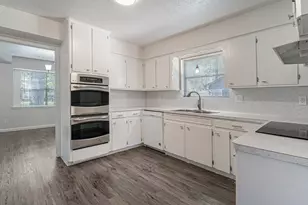 1003 Pear Tree Ln, Houston, TX 77073 - Photo 6