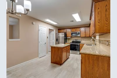 1418 Barrowgate Dr, Sugar Land, TX 77498 - Photo 26