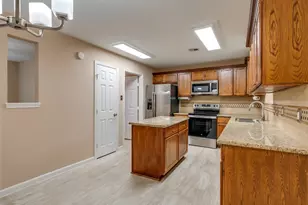 1418 Barrowgate Dr, Sugar Land, TX 77498 - Photo 26