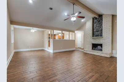 1418 Barrowgate Dr, Sugar Land, TX 77498 - Photo 6