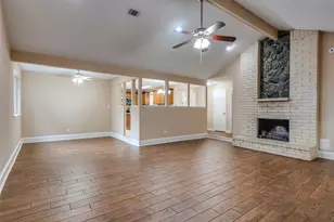 1418 Barrowgate Dr, Sugar Land, TX 77498 - Photo 6