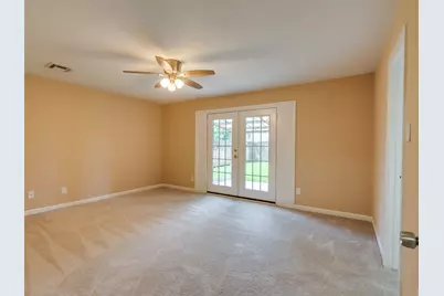1418 Barrowgate Dr, Sugar Land, TX 77498 - Photo 12