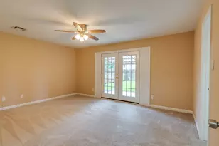 1418 Barrowgate Dr, Sugar Land, TX 77498 - Photo 12