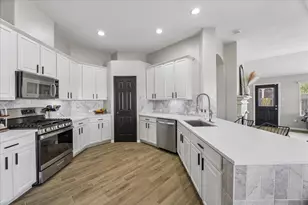 8302 Sierra Dawn Dr, Tomball, TX 77375 - Photo 10