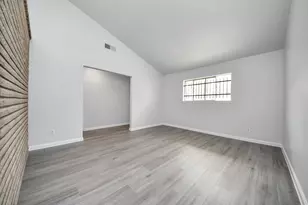 4710 Lotus St, Houston, TX 77045 - Photo 14