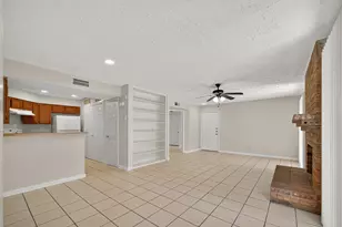 10555 Turtlewood Ct, Houston, TX 77072 - Photo 6