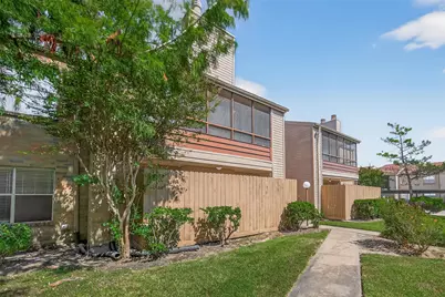 10555 Turtlewood Court #3012, Houston, TX 77072 - Photo 2