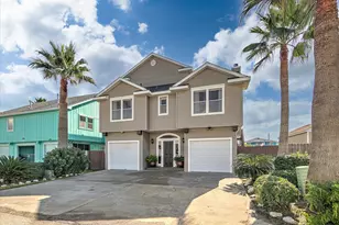 1095 Redfish St, Hitchcock, TX 77563 - Photo 2