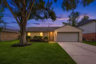 2709 Merrimac Dr, League City, TX 77573 - Photo 2