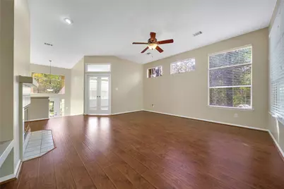 33 Mistyhaven Place, The Woodlands, TX 77381 - Photo 6
