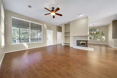 33 Mistyhaven Place, The Woodlands, TX 77381 - Photo 8