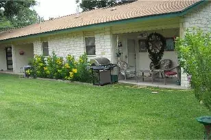 205 Riverview, Lampasas, TX 76550 - Photo 2