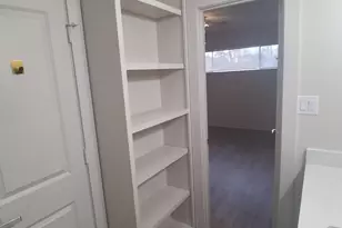 8906 Ilona Ln, Houston, TX 77025 - Photo 6