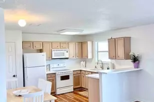 1426 Bluewater Hwy, Surfside Beach, TX 77541 - Photo 6
