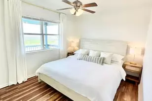 1426 Bluewater Hwy, Surfside Beach, TX 77541 - Photo 8