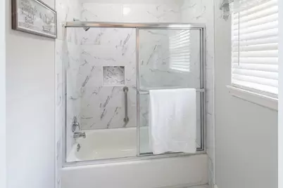 206 Riverside Street, Highlands, TX 77562 - Photo 8