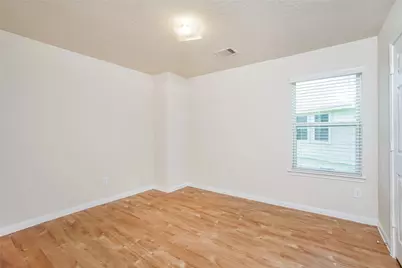 13426 Ella Ridge Lane, Houston, TX 77067 - Photo 8