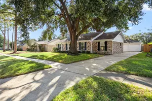 12915 Westleigh Dr, Houston, TX 77077 - Photo 1