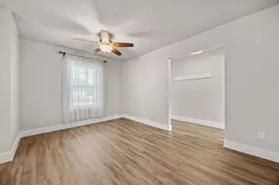 12915 Westleigh Dr, Houston, TX 77077 - Photo 6