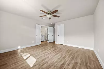 12915 Westleigh Drive, Houston, TX 77077 - Photo 18