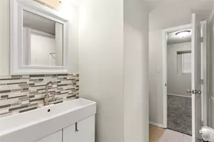 11002 Hammerly Blvd, Houston, TX 77043 - Photo 8