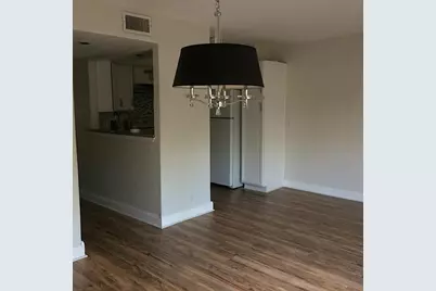 11002 Hammerly Boulevard #105, Houston, TX 77043 - Photo 2