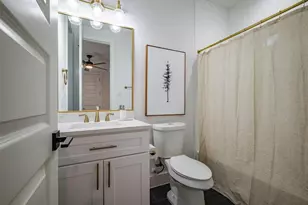 1305 E 27th St, Houston, TX 77009 - Photo 24