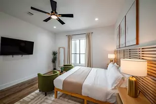 1305 E 27th St, Houston, TX 77009 - Photo 12