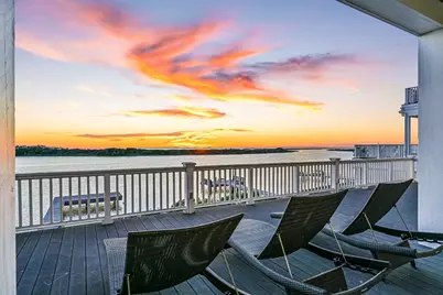 2910 11 Mile Road, Galveston, TX 77554 - Photo 8