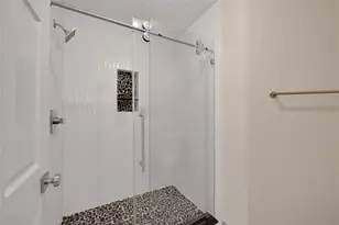10904 Birch Dr, La Porte, TX 77571 - Photo 20