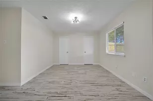 10904 Birch Dr, La Porte, TX 77571 - Photo 22