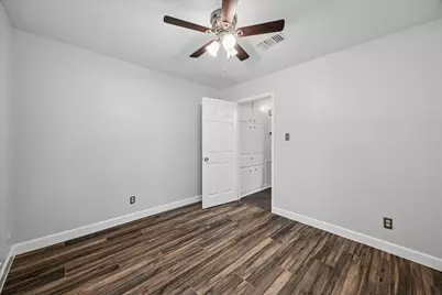 10946 Britt Way, Houston, TX 77043 - Photo 24