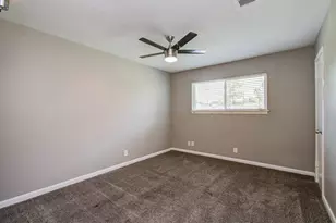 9410 Highmeadow Dr, Houston, TX 77063 - Photo 20