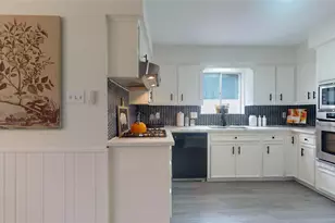 811 Devonport Ln, Seabrook, TX 77586 - Photo 12