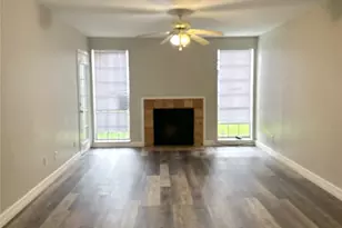 12500 Sandpiper Dr, Houston, TX 77035 - Photo 2