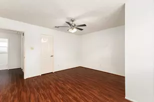 3118 Kempwood Dr, Sugar Land, TX 77479 - Photo 36