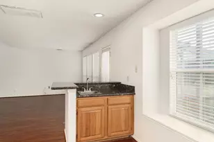 3118 Kempwood Dr, Sugar Land, TX 77479 - Photo 18