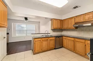 3118 Kempwood Dr, Sugar Land, TX 77479 - Photo 24