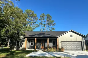 256 Davis Bend Rd, Alvin, TX 77511 - Photo 2