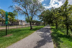 720 Memorial Mews St, Houston, TX 77079 - Photo 30