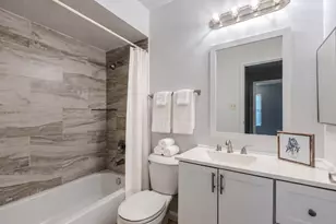 720 Memorial Mews St, Houston, TX 77079 - Photo 12