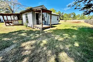 810 W North St, Livingston, TX 77351 - Photo 6