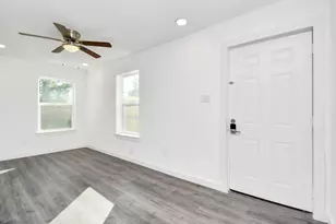 7928 Count St, Houston, TX 77028 - Photo 8