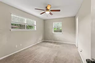 5131 Kelling St, Houston, TX 77045 - Photo 8