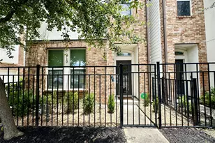710 Clark St, Houston, TX 77020 - Photo 1