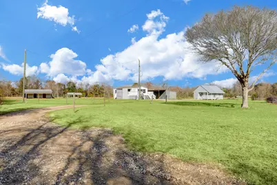 5806 S Highway 35, Alvin, TX 77511 - Photo 4