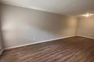 2825 Bellefontaine St, Houston, TX 77025 - Photo 6