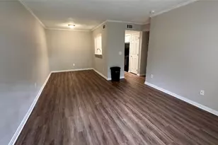 2825 Bellefontaine St, Houston, TX 77025 - Photo 8