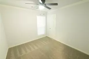 409 Seacrest Blvd, League City, TX 77573 - Photo 16