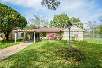 5515 Flamingo Drive, Houston, TX 77033 - Photo 2